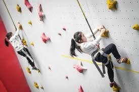 开云体育 屡献神扑！巴萨2比0西班牙